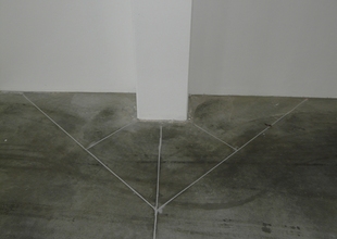 Expansion joints in the floor made from industrial fibre-reinforced concrete