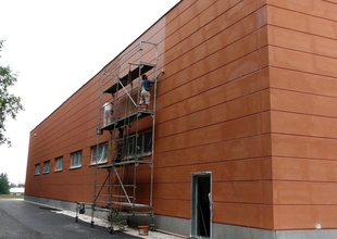 Eastern facade - structured facade coating of envelope