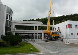 Assembly of reinforced concrete frame of new hall