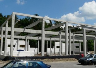 Reinforced concrete frame of the new hall